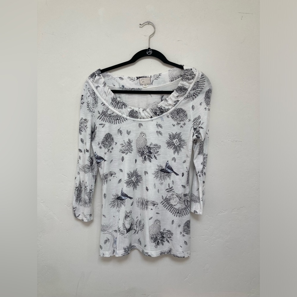 Anthropologie Postmark Women's Creature Comfort Wildlife Tee Top Sz M